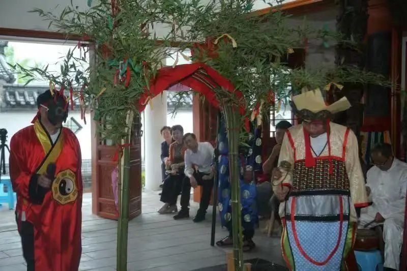 论四川傩戏及旺苍端公戏 既酬神又娱人民众喜爱地方戏曲_文献论文_中国傩戏网