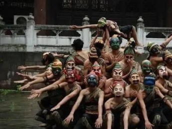 蒲七五 南部双峰傩戏直观教学实践者