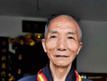 苏立文 梅山傩戏传承人的傩面具人生