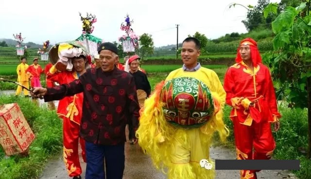 谢亮平 枫坪傩面狮子舞表演传承保护人_傩戏人物_中国傩戏网
