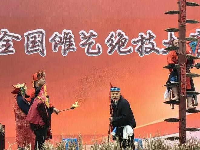 中国·青木川第二届全国傩艺绝技大赛成功举办 赢得了在场游客、嘉宾阵阵喝彩。_快讯_中国傩戏网