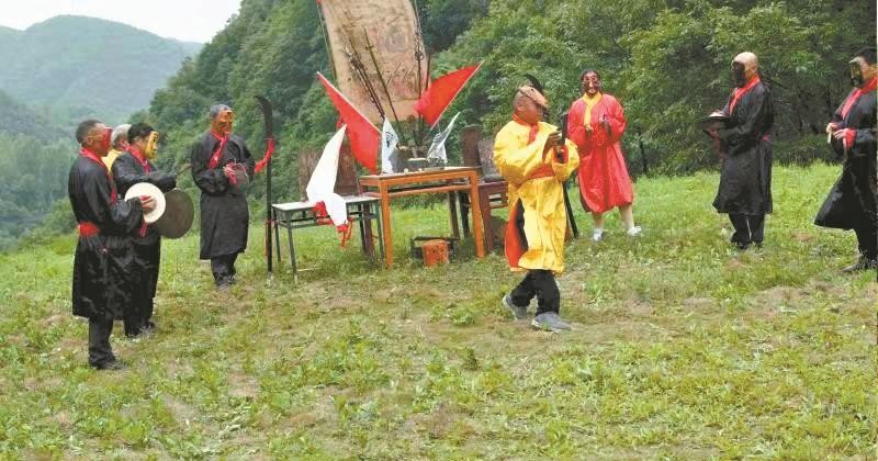 端公舞又叫“扛神”，也叫“做枯斋”_名词百科_中国傩戏网