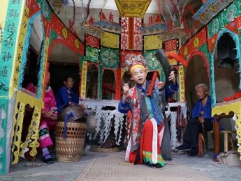 安江飞 遵义安氏家族第五代傩戏传承人安江飞