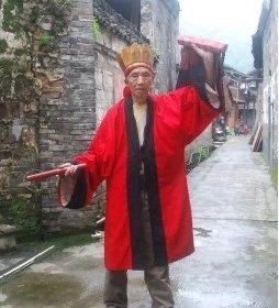 杨国顺  会同县傩戏“杠菩萨”省级传承人