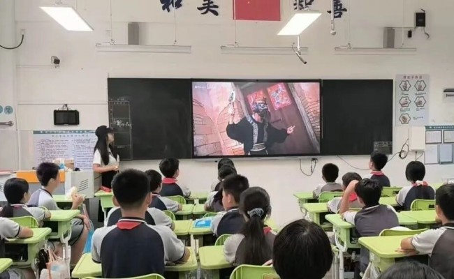  广东海洋大学“粤韵新演”突击队扎根湛江踏寻红土傩韵 深耕傩舞非遗传承项目