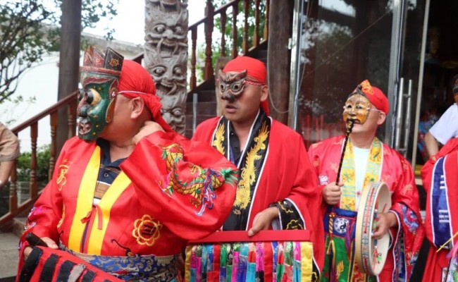  守千年傩韵   悟古今文脉——贵州傩文化的历史内涵、教化价值与当代传承研究 （中篇）