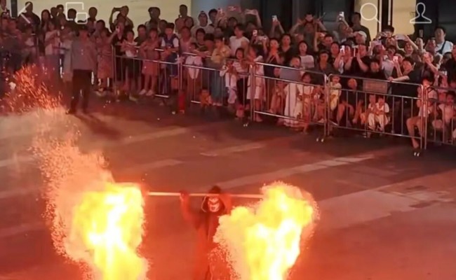  浙江天台祥生世纪广场，三天非遗傩舞大戏上演中！